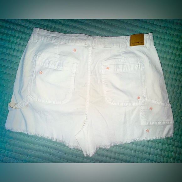 American Eagle Highest Rise 90s Boyfriend Shorts w embroidered flowers Size 18 - Picture 2 of 13